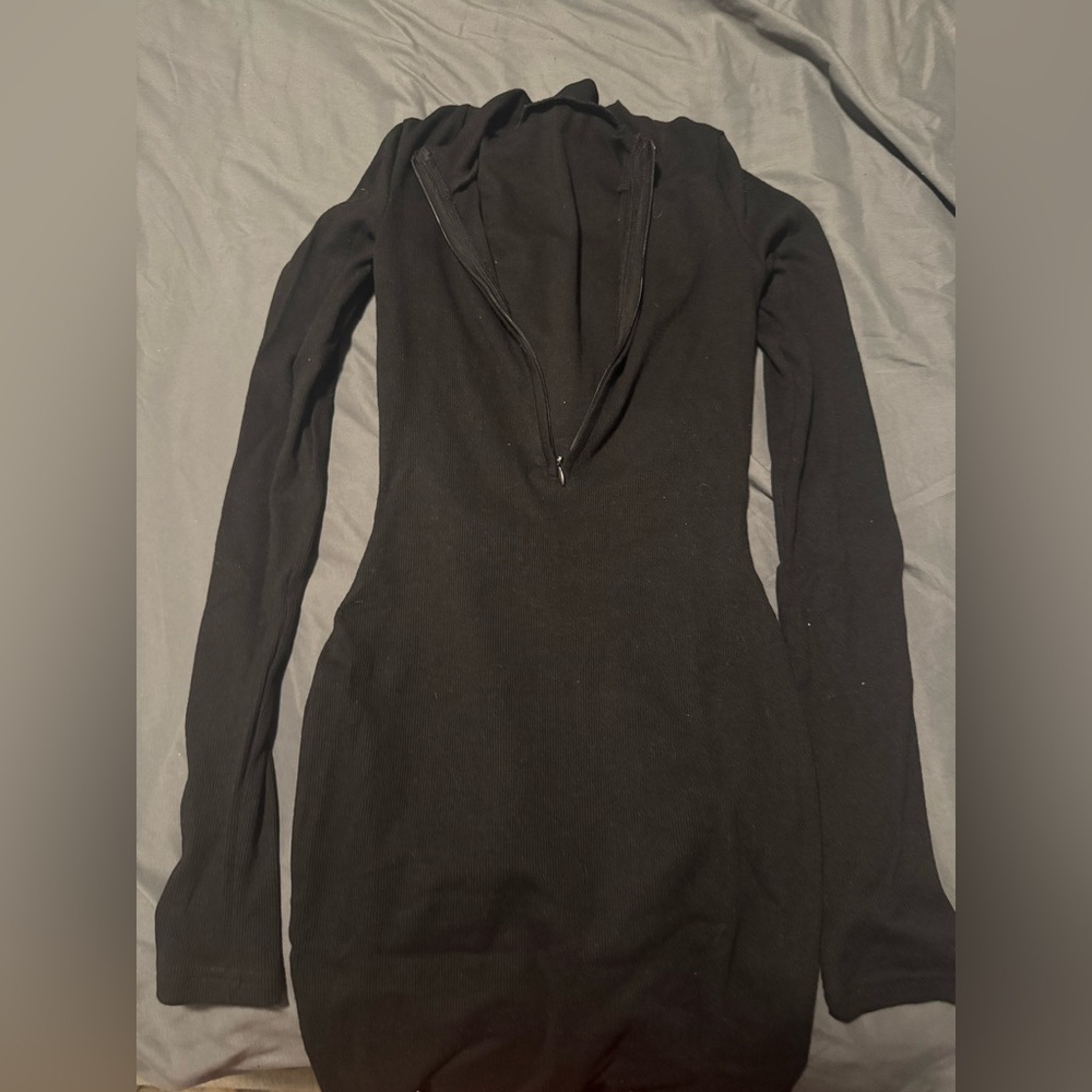 Black Long Sleeve Zip-Up Dress
